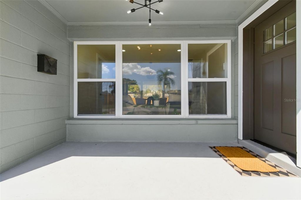 Image 4 of property listing at 3593 BENSON AVENUE N, St Petersburg, FL 33713