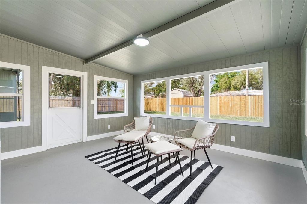 Image 33 of property listing at 3593 BENSON AVENUE N, St Petersburg, FL 33713