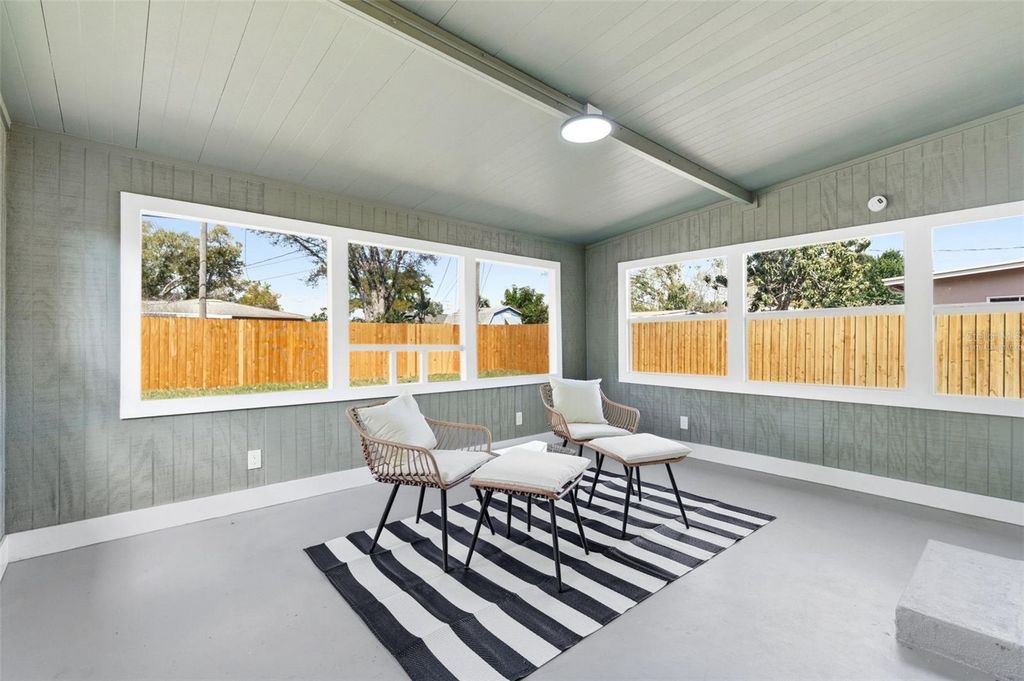 Image 36 of property listing at 3593 BENSON AVENUE N, St Petersburg, FL 33713