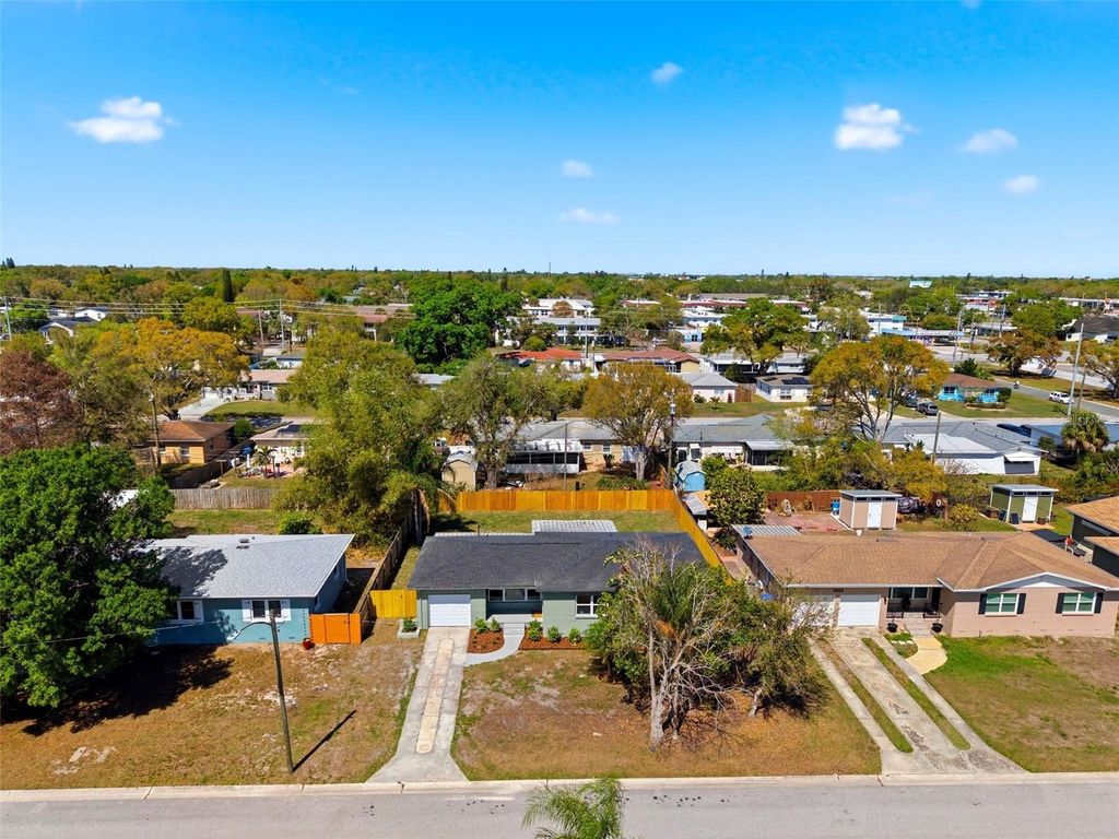 Image 46 of property listing at 3593 BENSON AVENUE N, St Petersburg, FL 33713