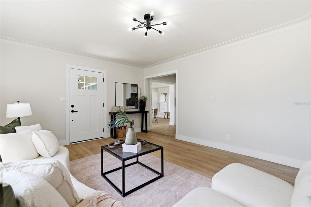 Image 9 of property listing at 3593 BENSON AVENUE N, St Petersburg, FL 33713