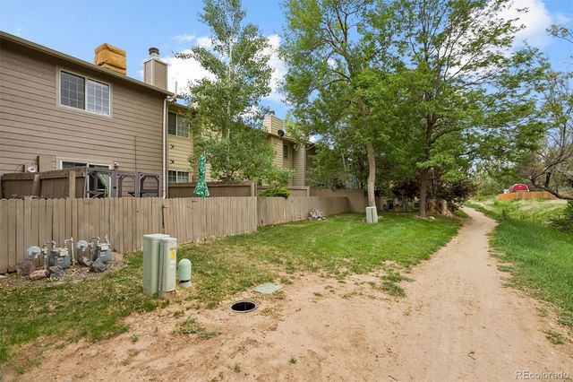 1077 Artemis Circle, Lafayette, CO 80026