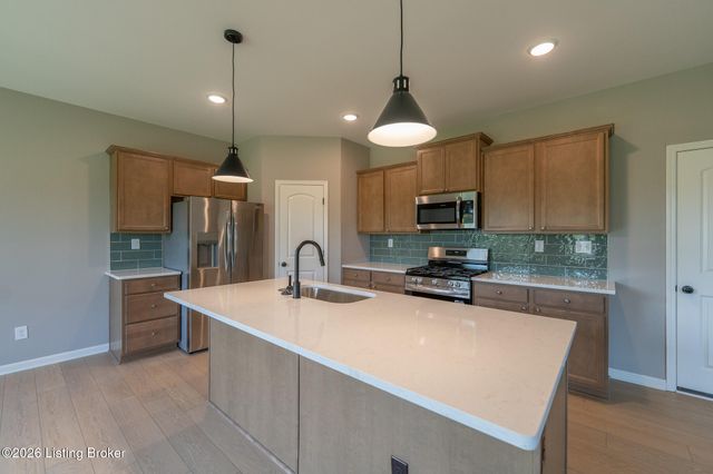 7923 Copper Drift Way, Louisville, KY 40291