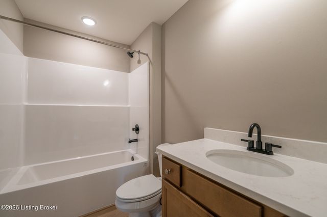 7923 Copper Drift Way, Louisville, KY 40291
