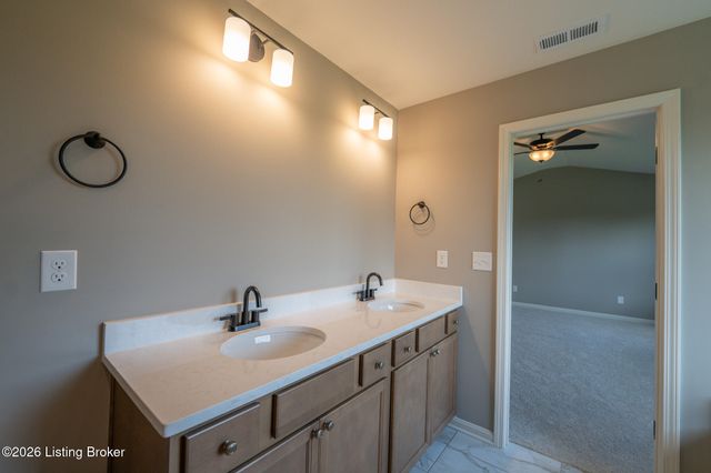 7923 Copper Drift Way, Louisville, KY 40291
