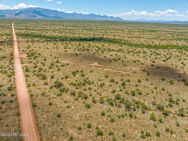 S Willow Springs Road, Oracle, AZ 85623