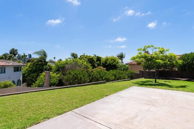 1381 W Muirlands Drive, La Jolla (san Diego), CA 92037