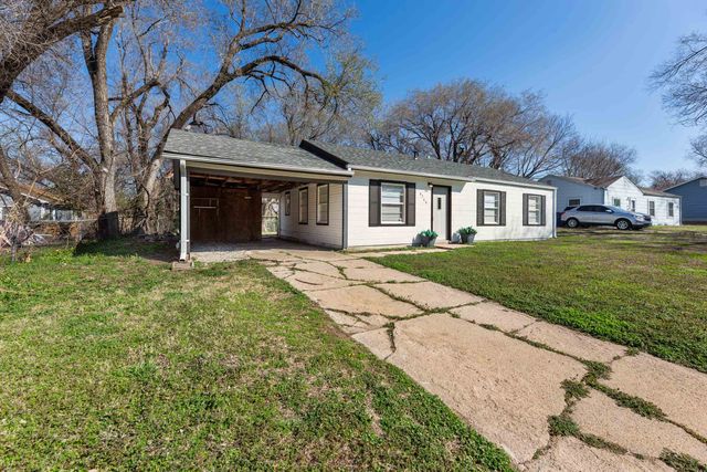 6566 N East Park View St, Park City, KS 67219