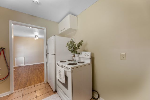 6566 N East Park View St, Park City, KS 67219