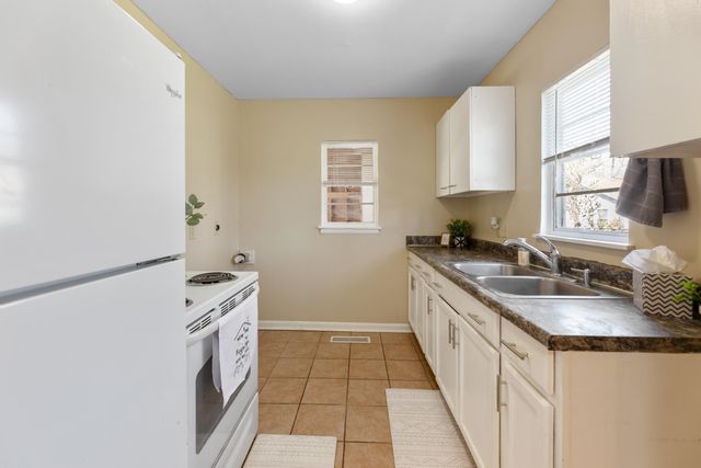 6566 N East Park View St, Park City, KS 67219