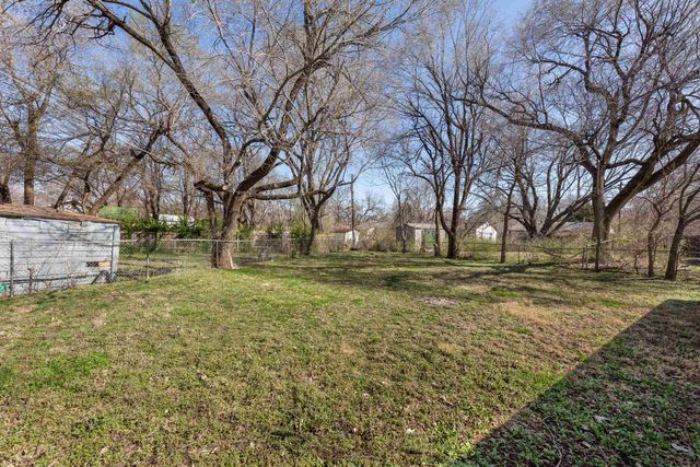 6566 N East Park View St, Park City, KS 67219