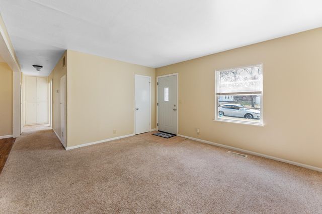 6566 N East Park View St, Park City, KS 67219