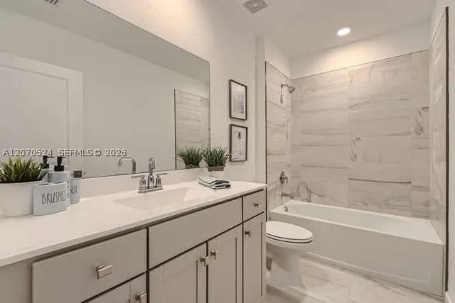 142 SE 5th Ct, Deerfield Beach, FL 33441