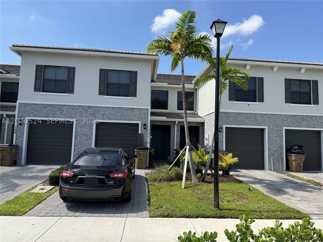 142 SE 5th Ct, Deerfield Beach, FL 33441
