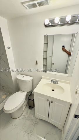 1351 NE Miami Gardens Dr 422E, Miami, FL 33179
