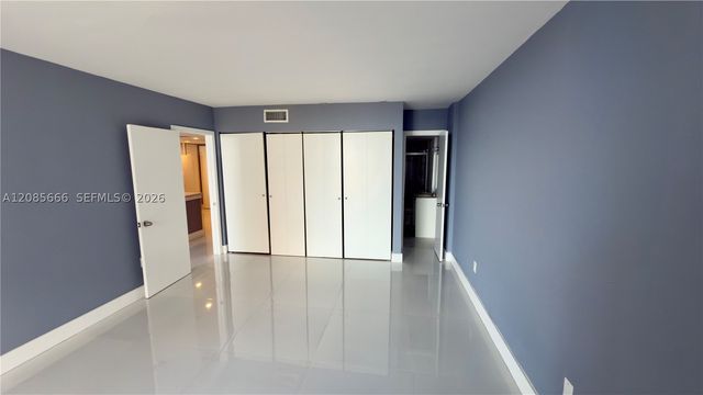 1351 NE Miami Gardens Dr 422E, Miami, FL 33179