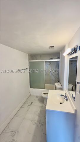 1351 NE Miami Gardens Dr 422E, Miami, FL 33179