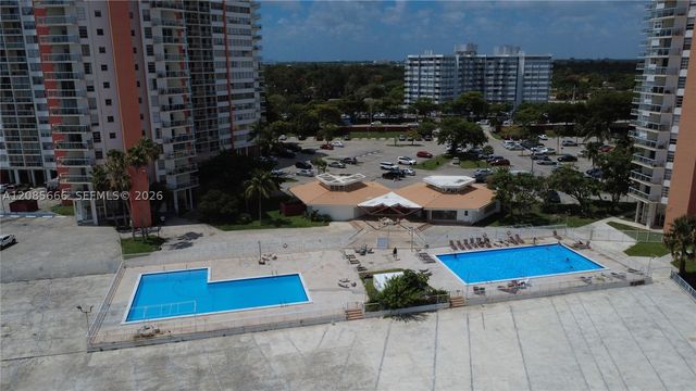 1351 NE Miami Gardens Dr 422E, Miami, FL 33179