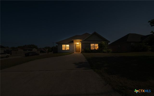 2624 Saulsbury Drive, Temple, TX 76504
