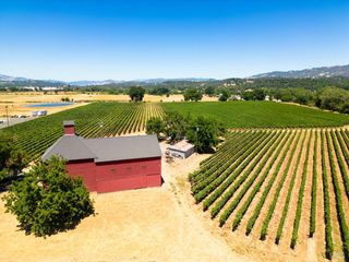 700 Ford Rd, Ukiah, CA 95482