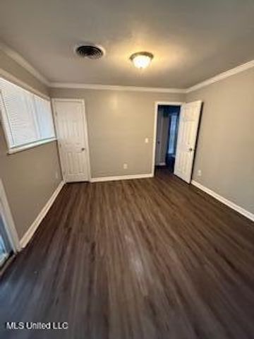 5804 Sedgwick Drive, Jackson, MS 39211