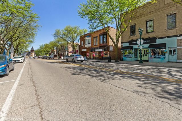 865 Sterling Heights Drive, Antioch, IL 60002