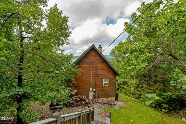 3813 Glenview Way, Sevierville, TN 37862