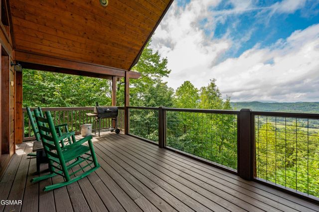 3813 Glenview Way, Sevierville, TN 37862
