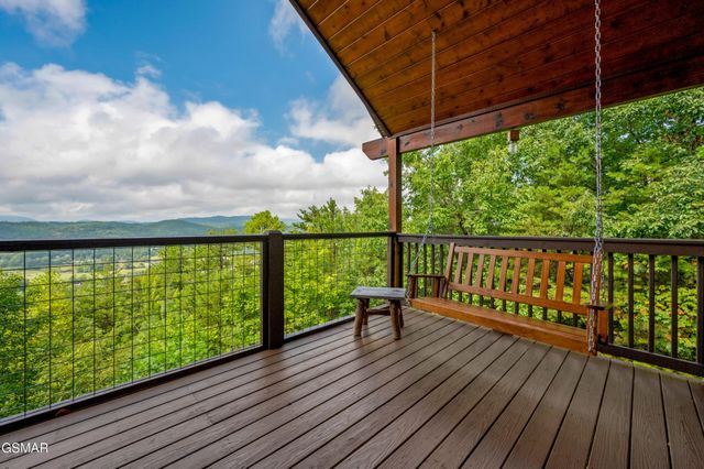3813 Glenview Way, Sevierville, TN 37862
