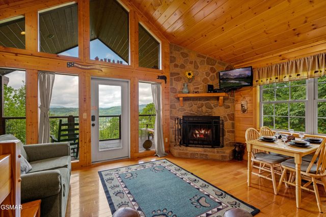 3813 Glenview Way, Sevierville, TN 37862