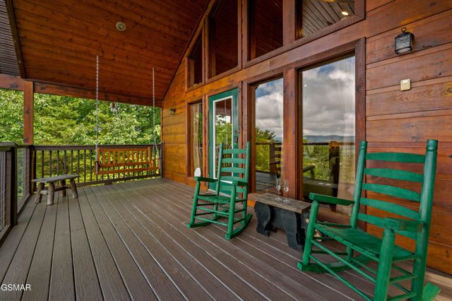 3813 Glenview Way, Sevierville, TN 37862