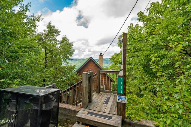 3813 Glenview Way, Sevierville, TN 37862
