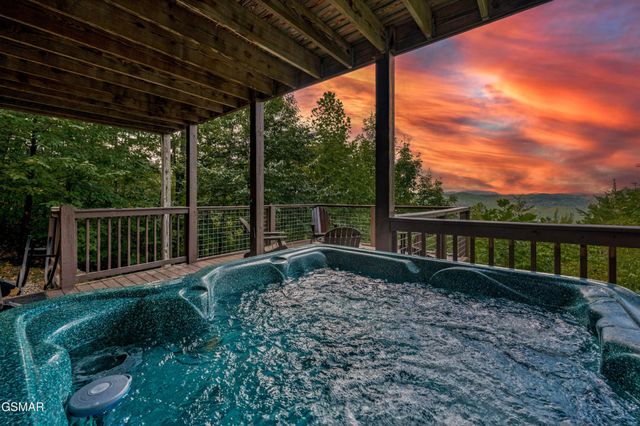 3813 Glenview Way, Sevierville, TN 37862