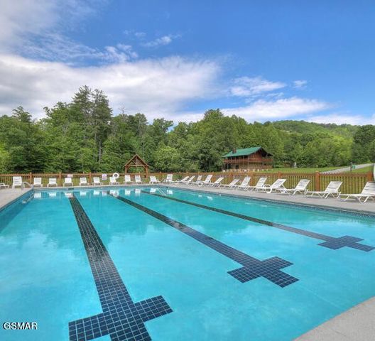 3813 Glenview Way, Sevierville, TN 37862