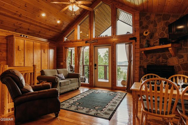 3813 Glenview Way, Sevierville, TN 37862