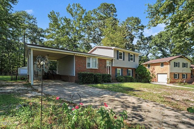 6546 Portsmouth Drive, Fayetteville, NC 28314