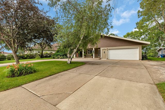 1025 Water Avenue S, Sauk Rapids, MN 56379