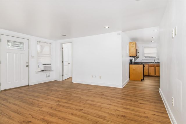 1614 Ursuline Street, Galveston, TX 77550