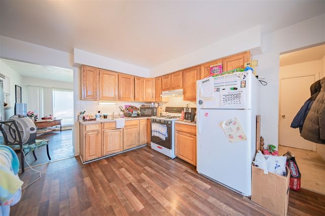 1355 Desoto Avenue, Ypsilanti, MI 48198