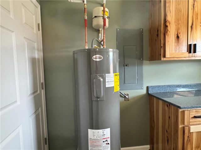 7266 NW State Route FF Highway, Adrian, MO 64720