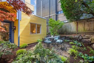 1108 18th Avenue #A, Seattle, WA 98122