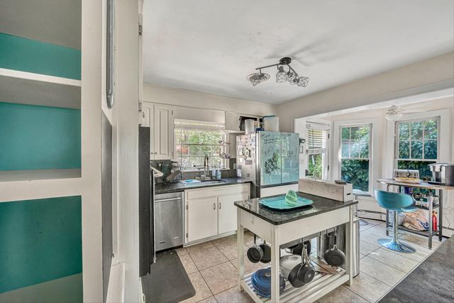 3125 Burnleigh RD, Roanoke, VA 24014