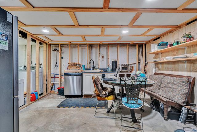 3125 Burnleigh RD, Roanoke, VA 24014