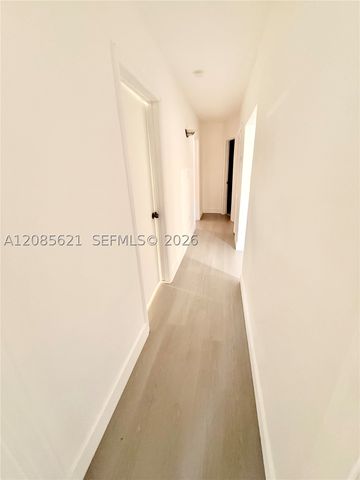 2424 SW 21st Ter 0, Miami, FL 33145