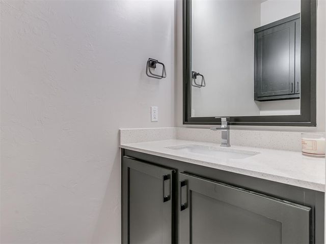 8012 NW 152nd Terrace, Edmond, OK 73013