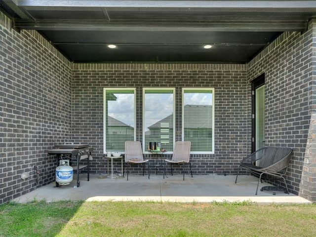 8012 NW 152nd Terrace, Edmond, OK 73013