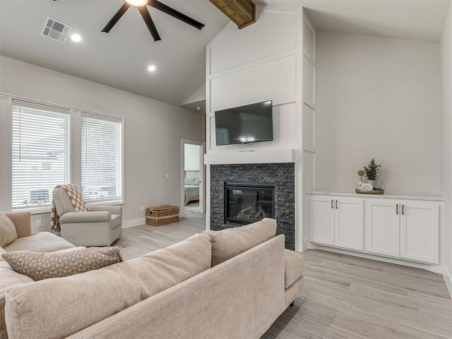 8012 NW 152nd Terrace, Edmond, OK 73013