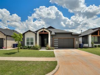 8012 NW 152nd Terrace, Edmond, OK 73013