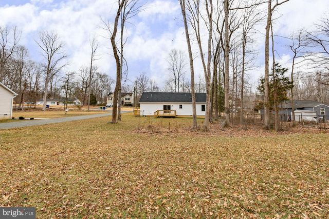 24 BREEZY HILL DR, Stafford, VA 22556