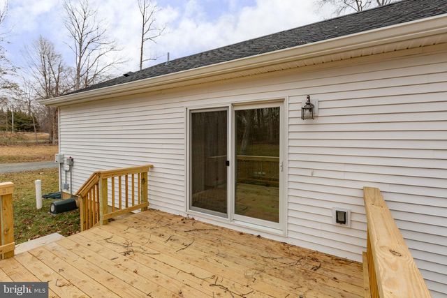 24 BREEZY HILL DR, Stafford, VA 22556